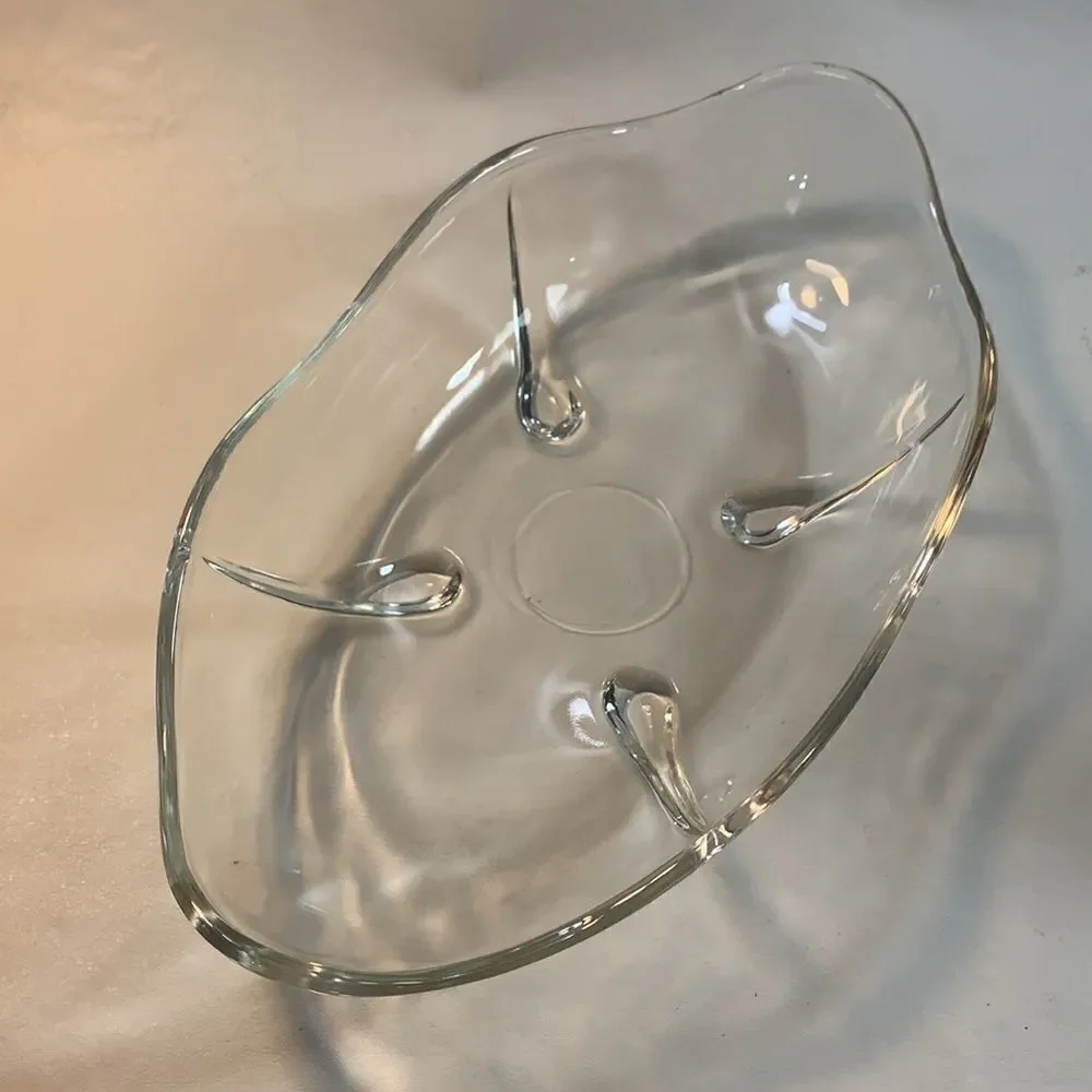 Vintage Clear Glass Oval Shaped 4 Teardrop Feet Scalloped Edge Serving Dish Bowl